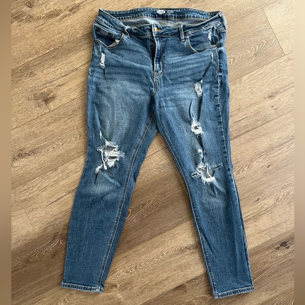 Old Navy Rockstar Super Skinny Distressed Mid Rise Jeans Size 16